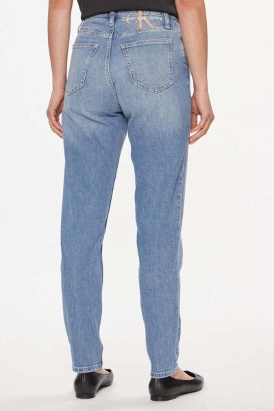 calvin klein jeans tzin j20j222764 mple mom fit 0000303414368 2