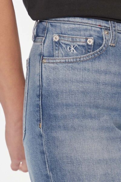 calvin klein jeans tzin j20j222764 mple mom fit 0000303414368 3